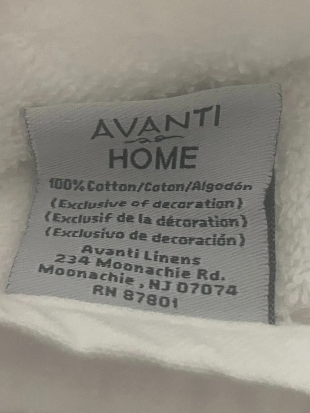AVANTI HOME HAND TOWELS EMBROIDERED SEAHORSE DESIGN S/4 WHITE TAN NWOT COASTAL